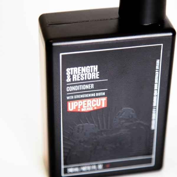 Uppercut Deluxe Strength&Restore Odżywka Wzmacniająca 240ml